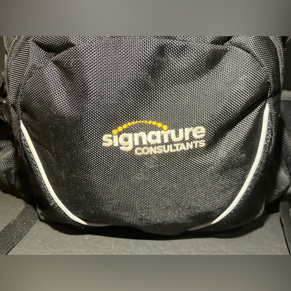 Swiss Army by Wenger Backpack with Signature Consultants Embroidered - Picture 6 of 16